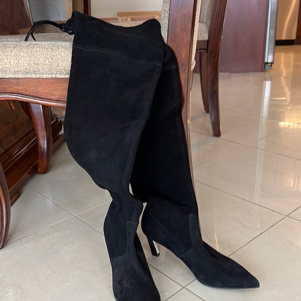 Suede boots